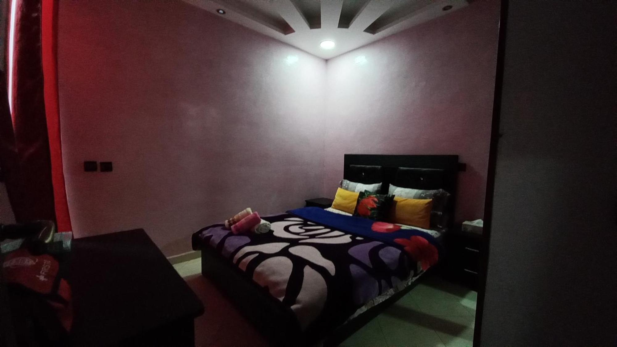 Chambre Prive Private Room Aeroport Mohamed 5 Deroua Экстерьер фото